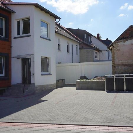 Aussergewoehnliche Dachgeschosswohnung Konigslutter Bagian luar foto