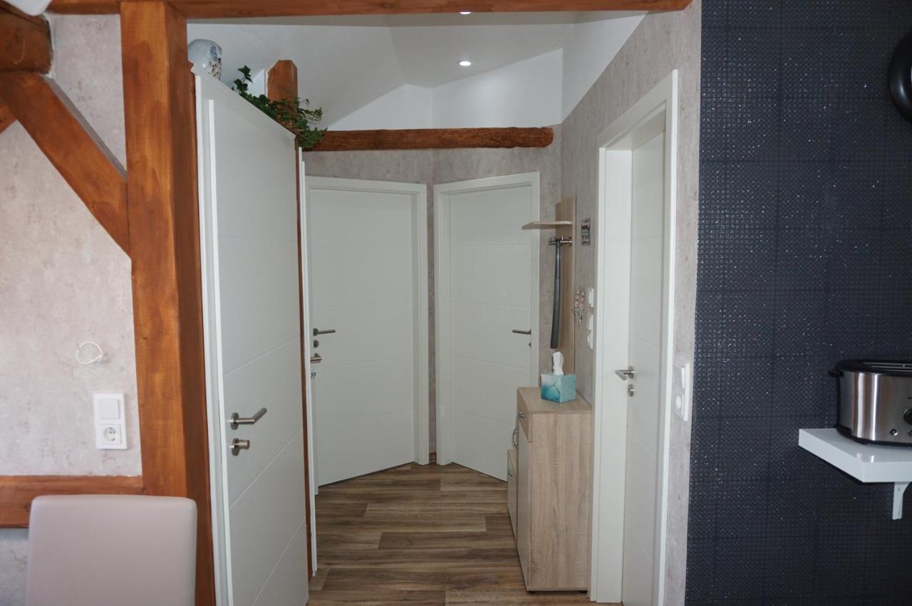 Aussergewoehnliche Dachgeschosswohnung Konigslutter Bagian luar foto